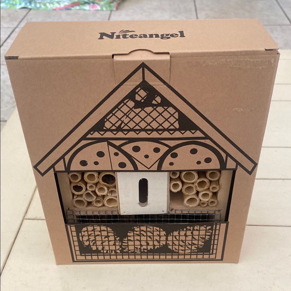 Niteangel Insect House NIB 6 1/2 wide & 8 1/2” from base to tip to roof.